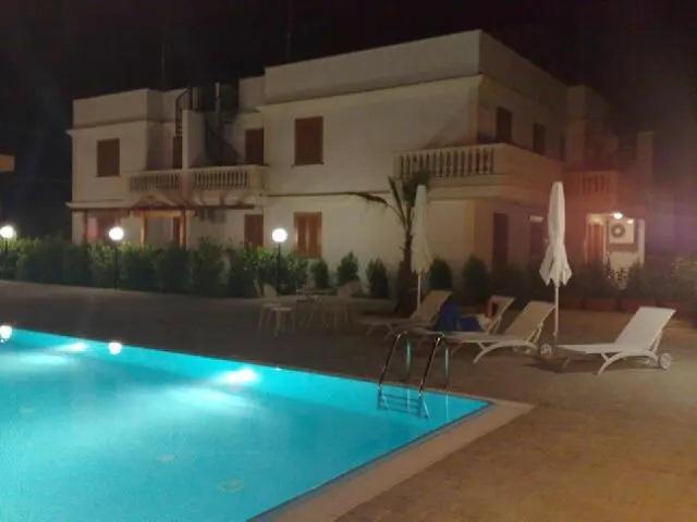 Appartamenti Ginevra Santa Maria al Bagno Dış mekan fotoğraf